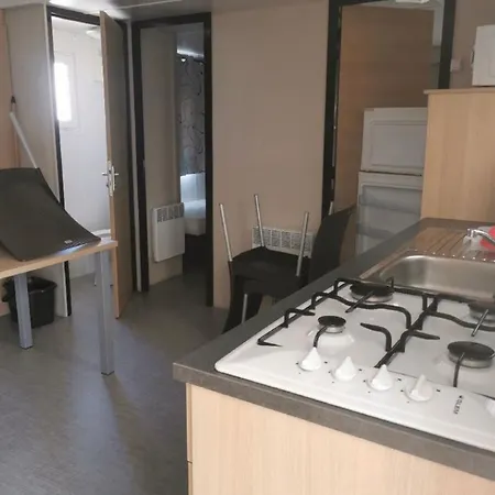 キャンプ場 Mobil-home 6 Places